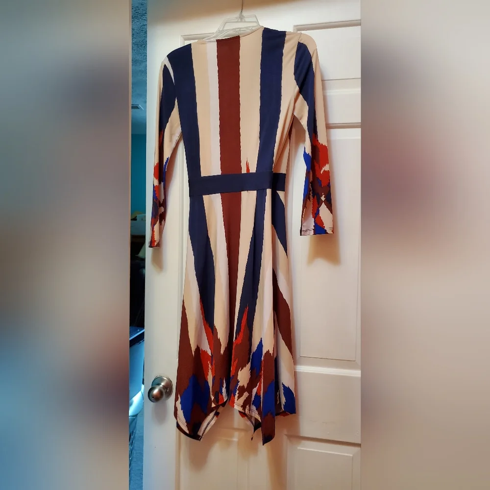 Bcbgmaxazria asymmetrical wrap dress - Picture 2 of 2